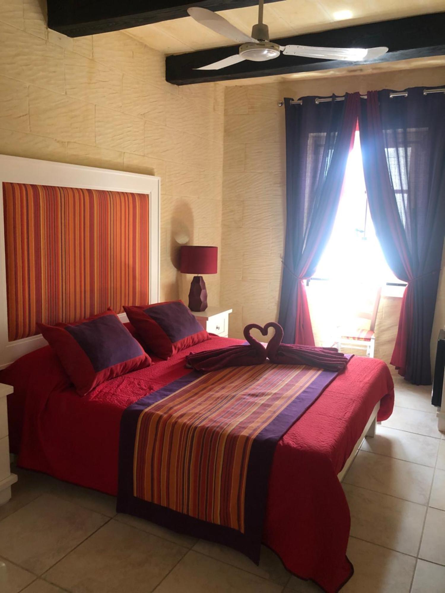 Petra Farmhouse B&B Nadur Exteriör bild